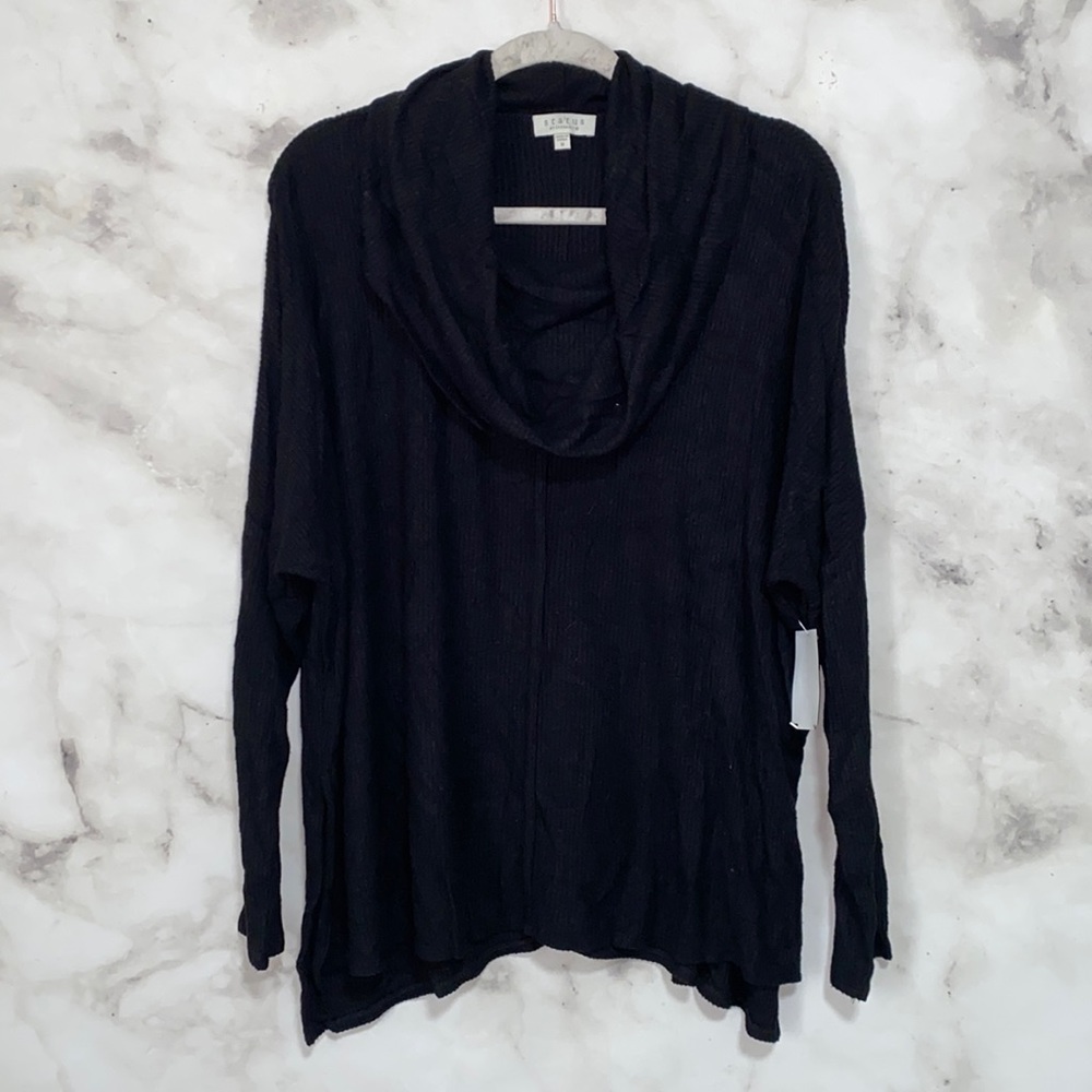 Status by Chenault Black Slit Side Rib Turtleneck Top - Picture 2 of 9